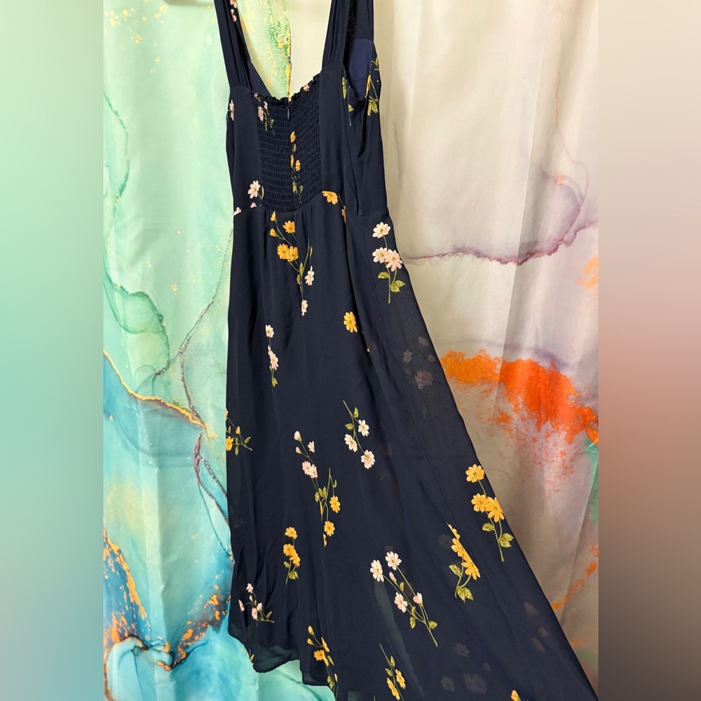 Reformation Fulton Floral Navy Midi Dress in Princess Margaret Size: 4 - Picture 9 of 15
